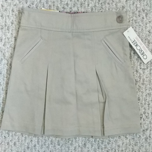 Cherokee Other - NWT Girls 5 pleated khaki school uniform skort
